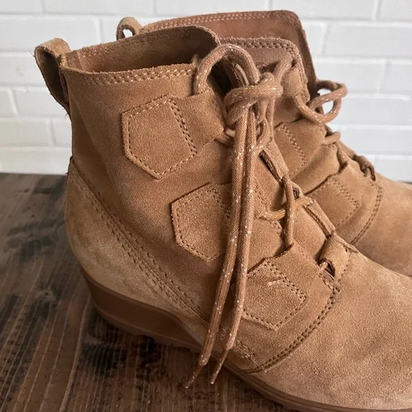 Sorel Evie’s Waterproof Suede Lace-up Boots in Camel, SZ 8, VGUC - Picture 3 of 8